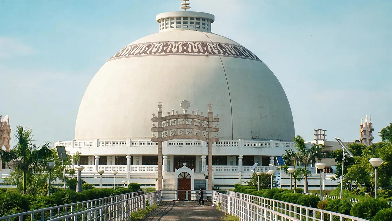 Places to Visit in Nagpur 7 Deekshabhoomi